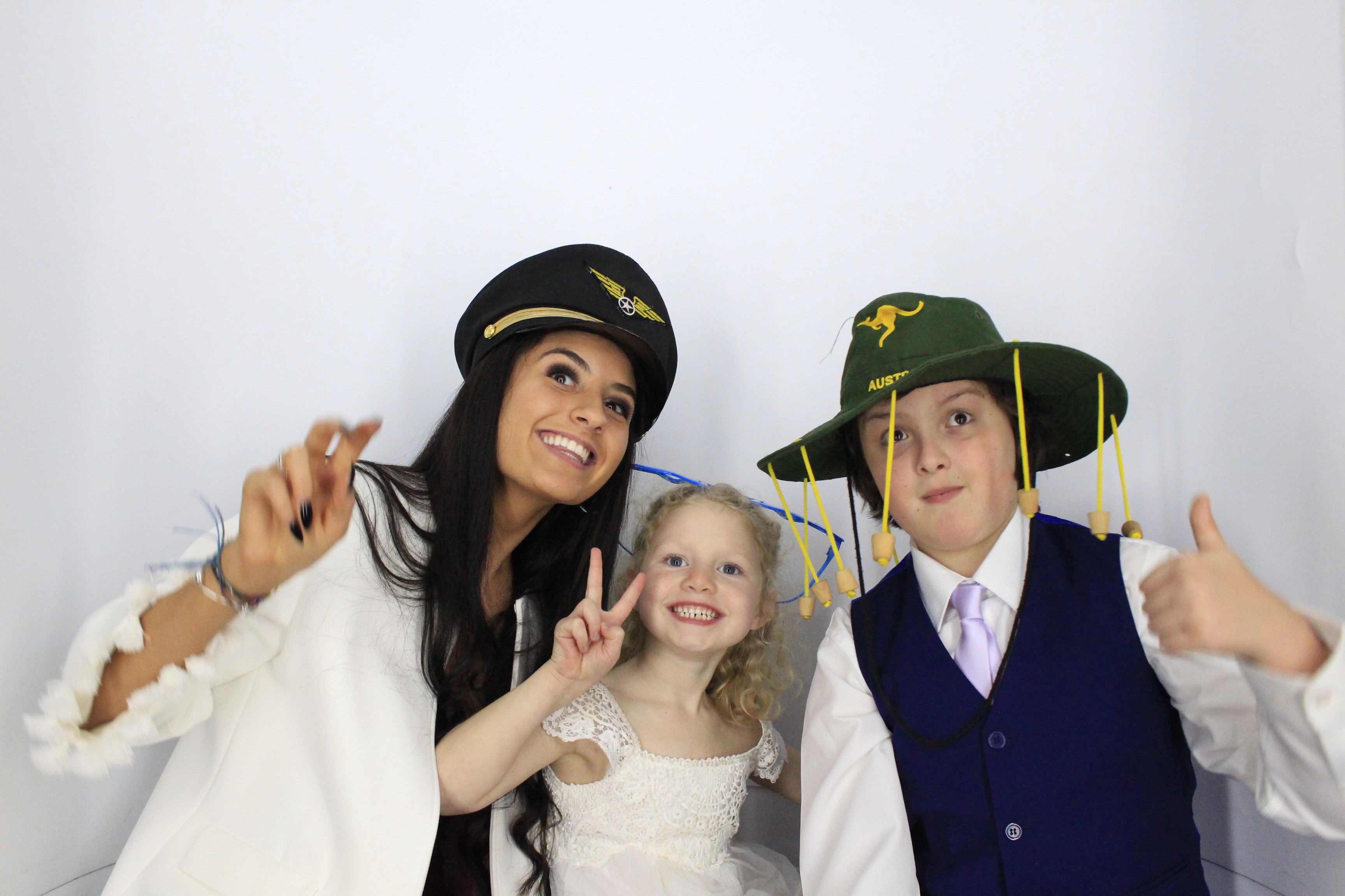Simon & Muna  | View more photos from the event at gallery.myphotoboothexperience.co.uk/u/MyPhotoBoothExperienceLtd/Simon-Muna